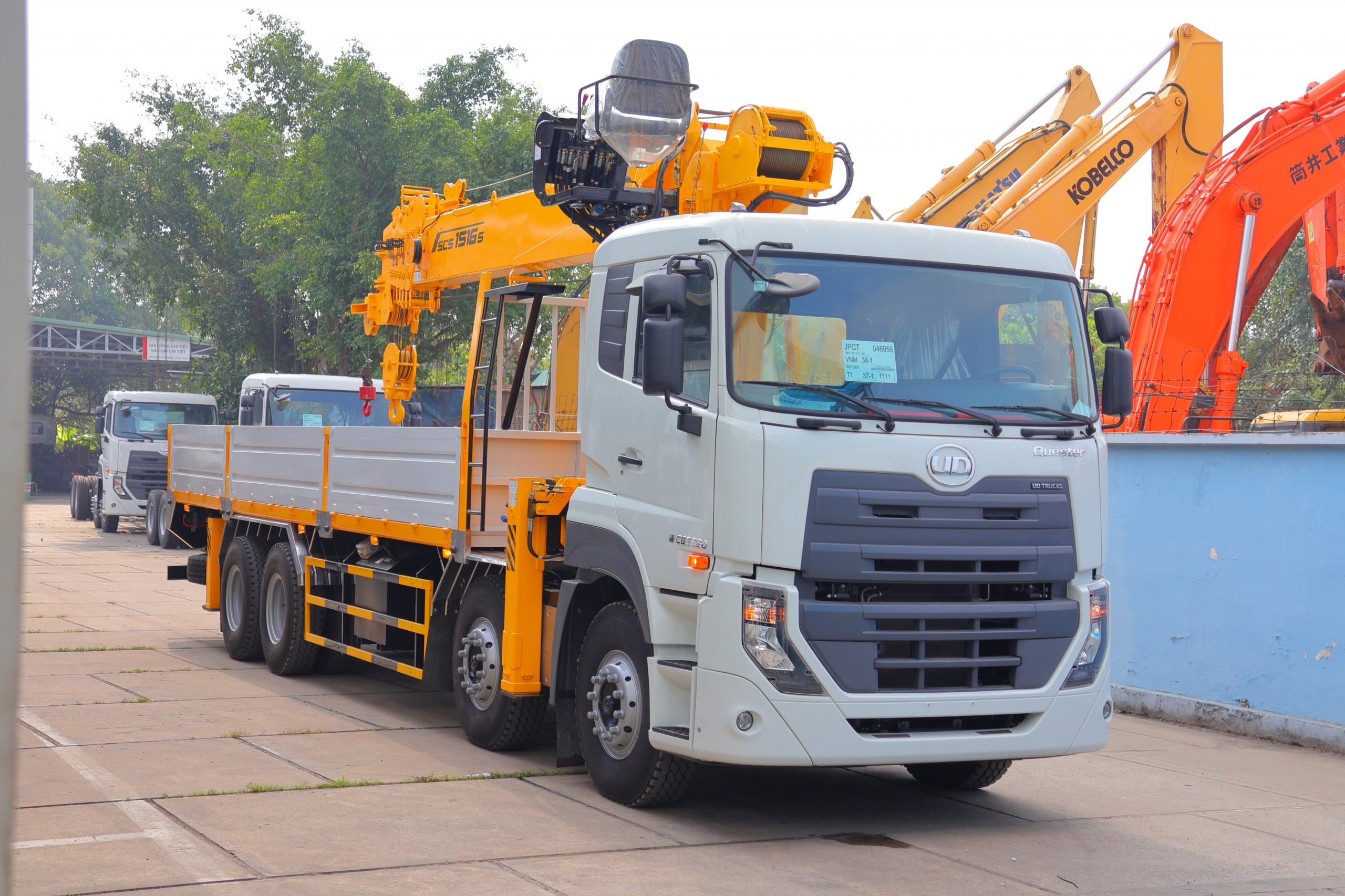 8x4 CGE 350 Soosan SCS1516S - http://marketing.namhangroup.com/file/udtrucks/CGE-350/Soosan-SCS1516S/photo/img_3678.jpg