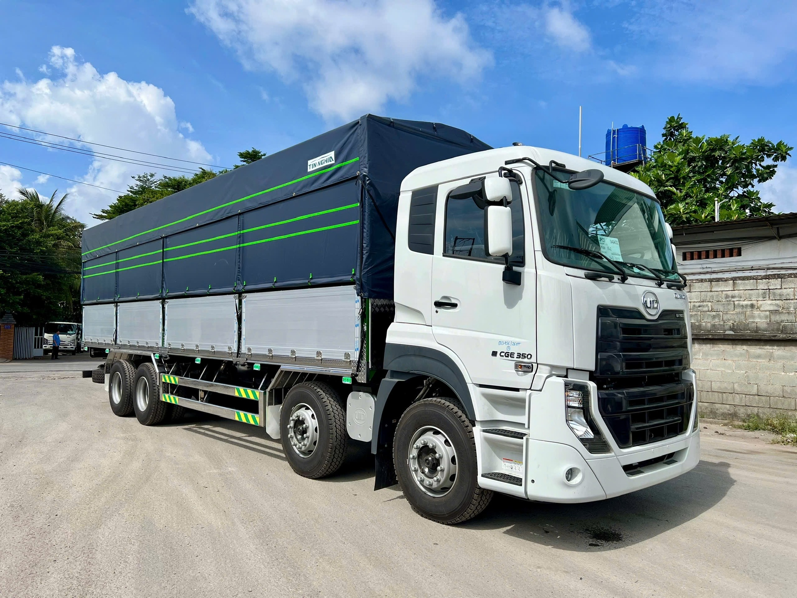 8x4 CGE 350 TMB OTTN