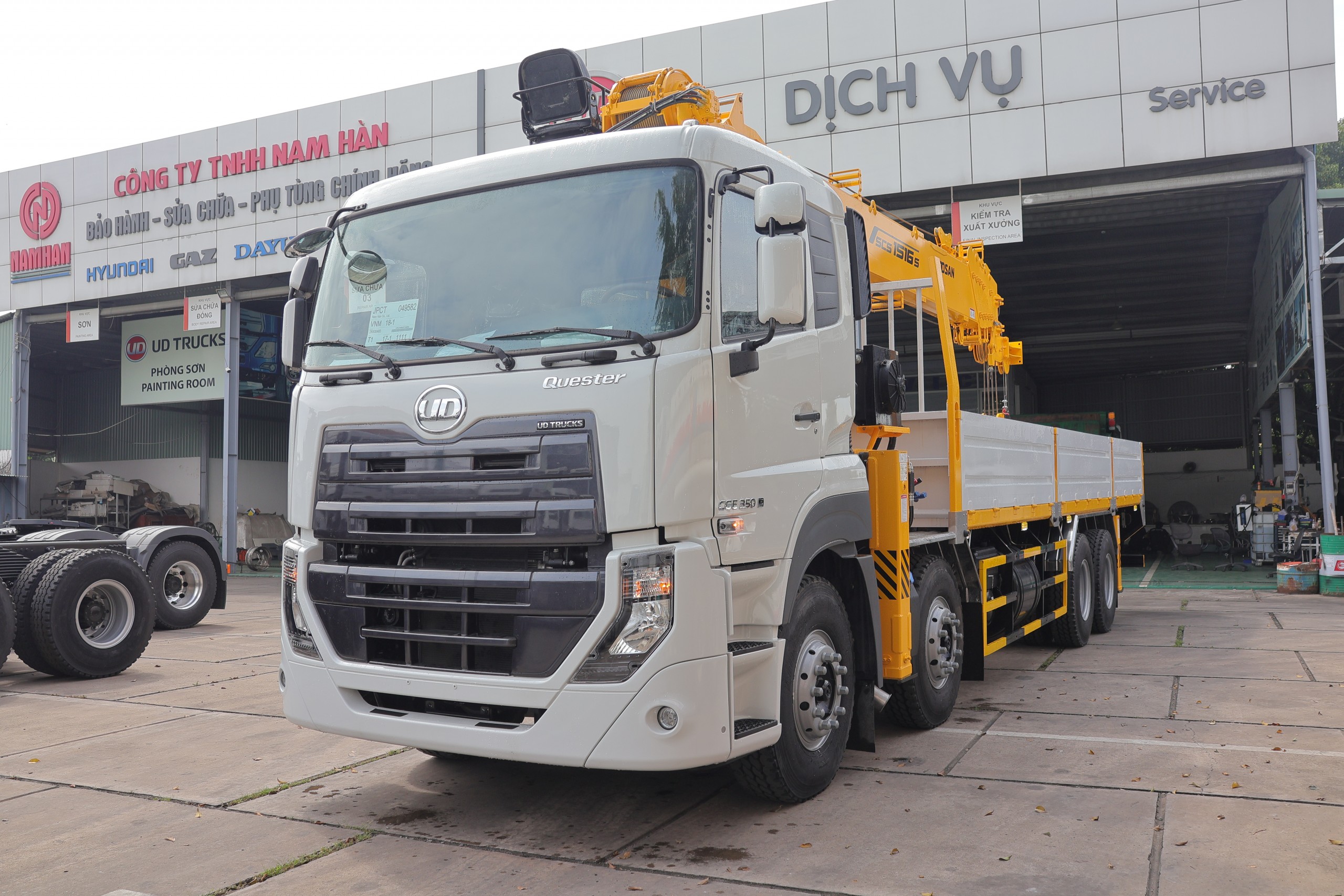 8x4 CGE 350 Soosan SCS1516S 2026 - http://marketing.namhangroup.com/file/udtrucks/CGE-350/v2026-Soosan-SCS1516S/photo/img_6050.jpg