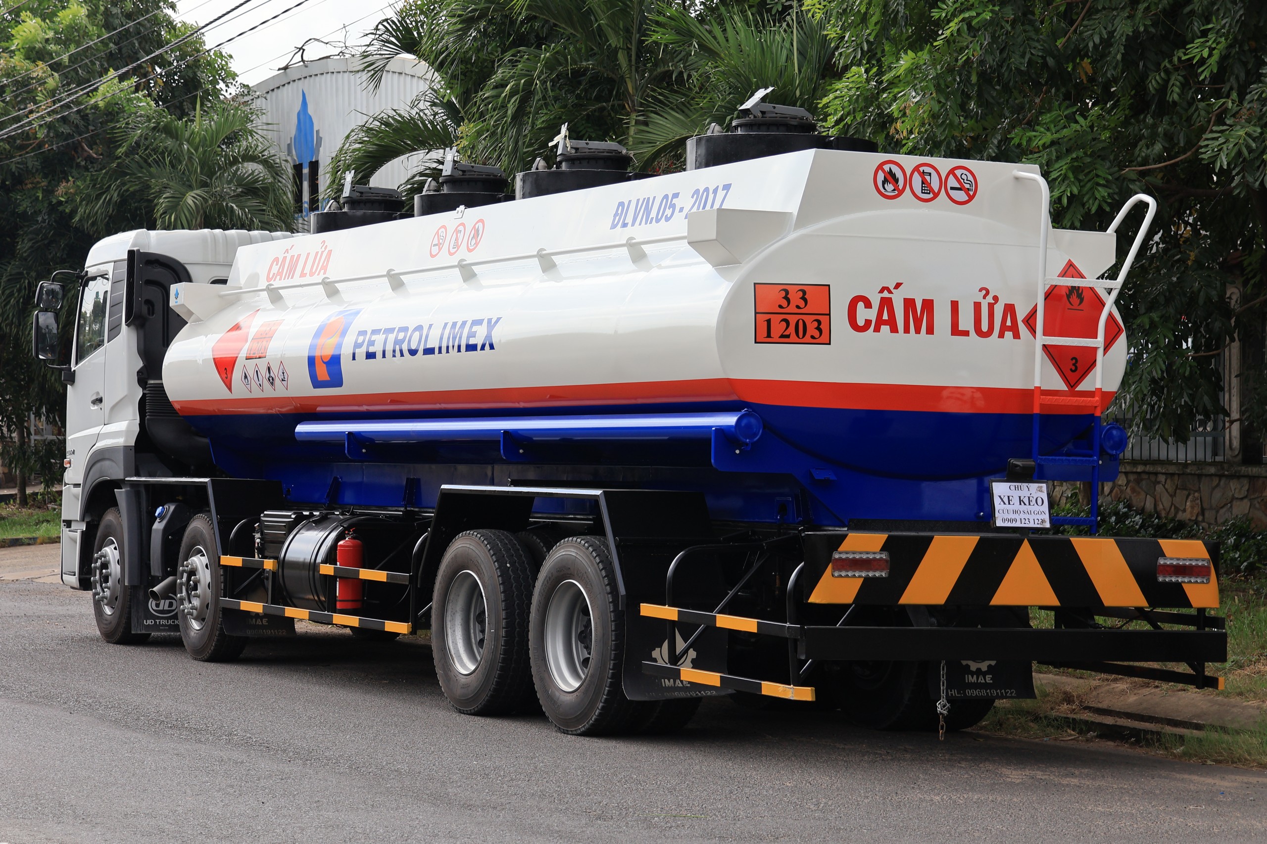 8x4 CGE 350 Xitec 22m³ IMAE - http://marketing.namhangroup.com/file/udtrucks/CGE-350/v2026-xitec-22m3/photo/img_5948.jpg