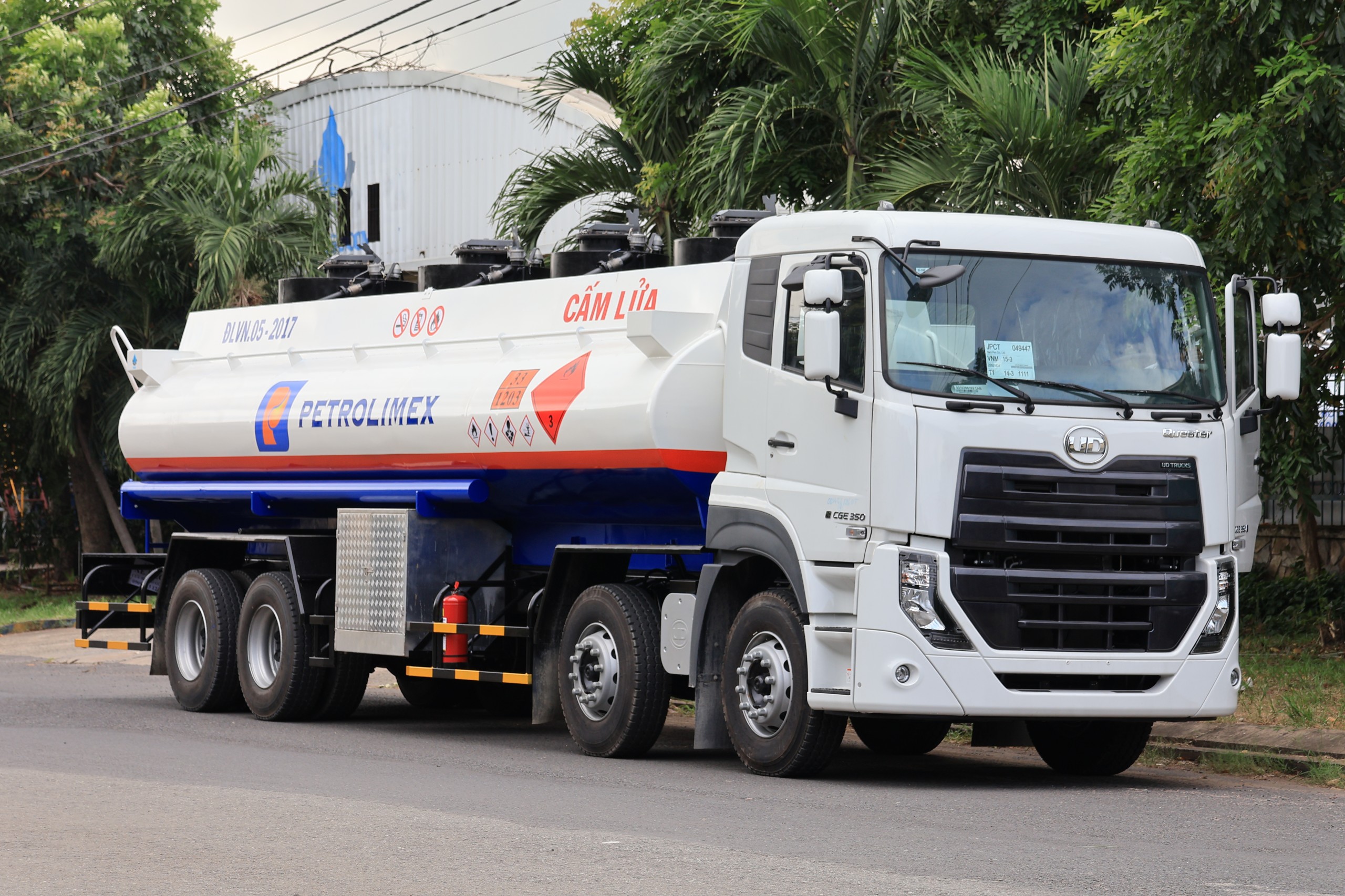 8x4 CGE 350 Xitec 22m³ IMAE - http://marketing.namhangroup.com/file/udtrucks/CGE-350/v2026-xitec-22m3/photo/img_5957.jpg