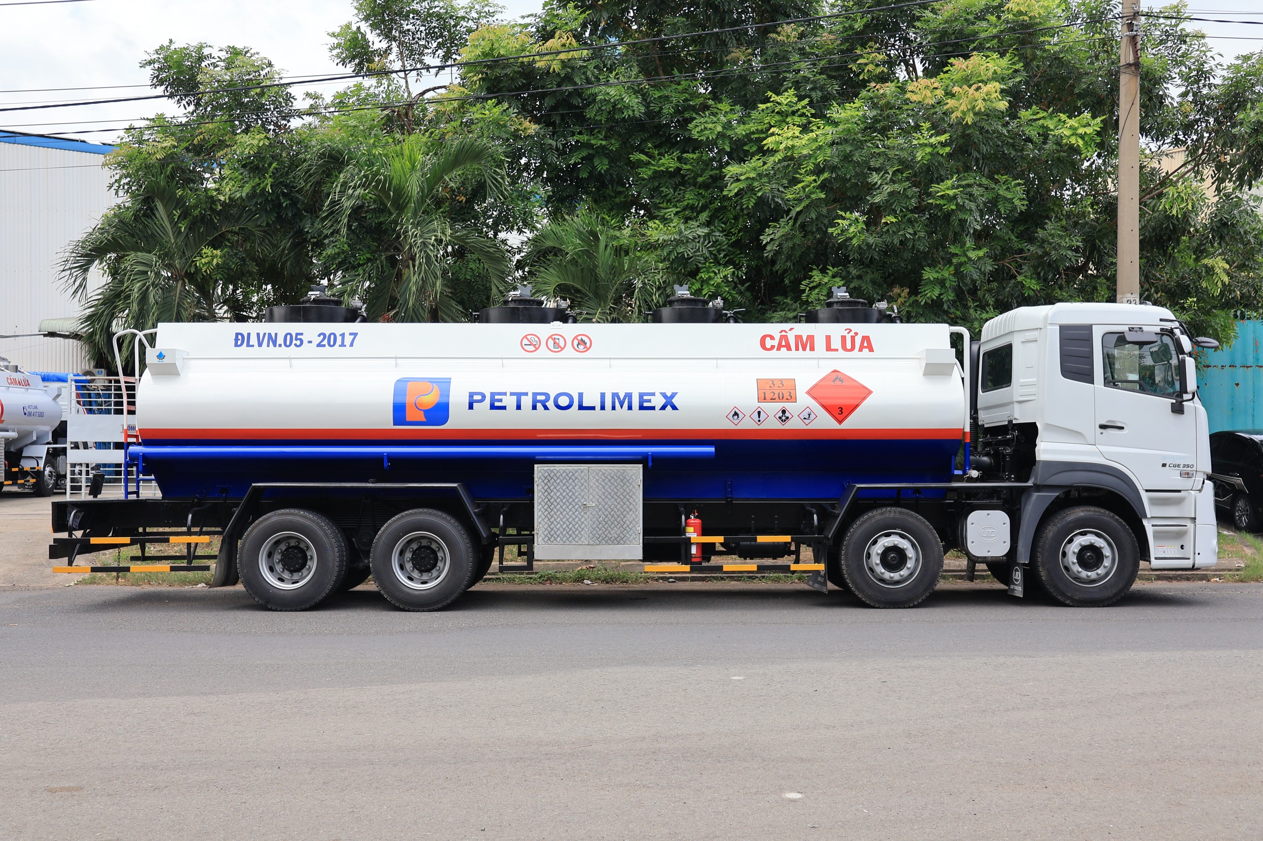 8x4 CGE 350 Xitec 22m³ IMAE - http://marketing.namhangroup.com/file/udtrucks/CGE-350/v2026-xitec-22m3/photo/img_5959.jpg