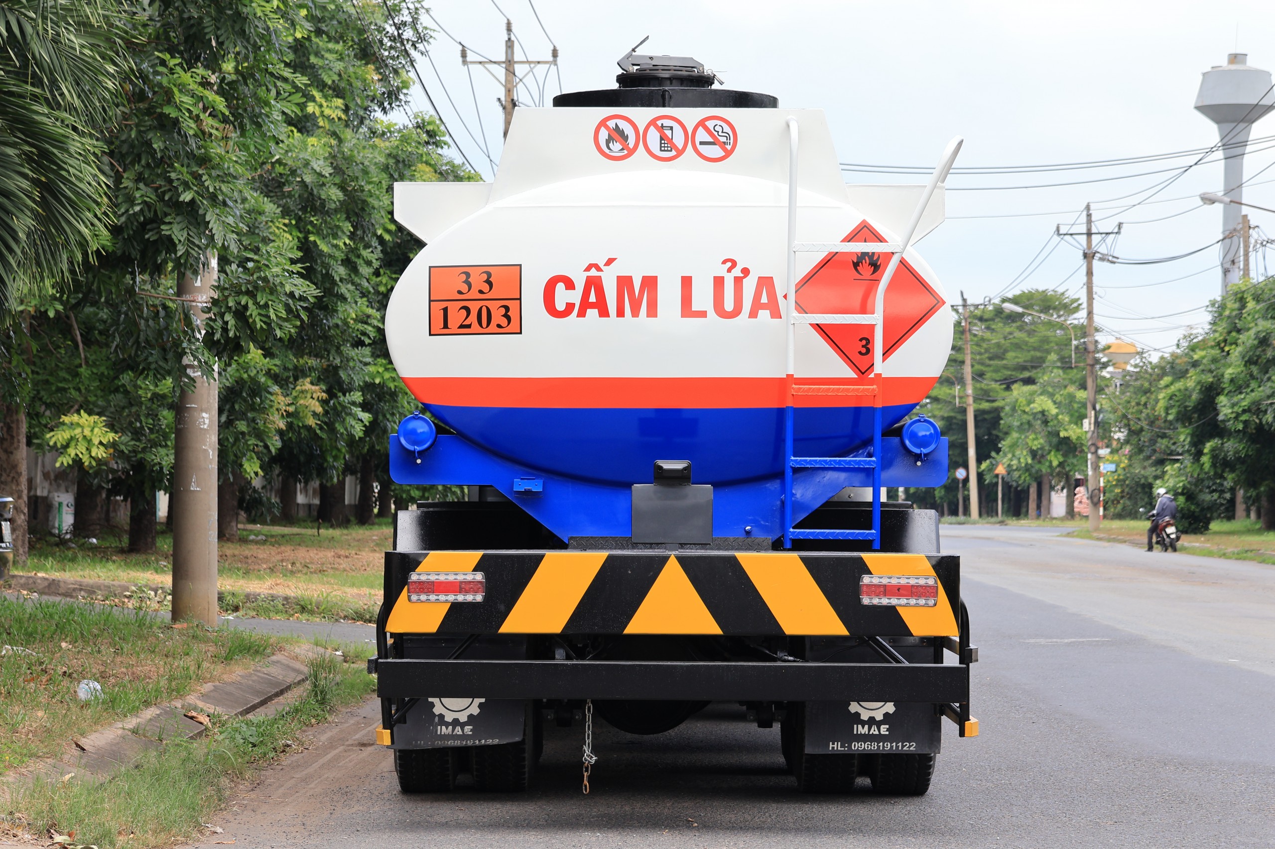 8x4 CGE 350 Xitec 22m³ IMAE - http://marketing.namhangroup.com/file/udtrucks/CGE-350/v2026-xitec-22m3/photo/img_5961.jpg