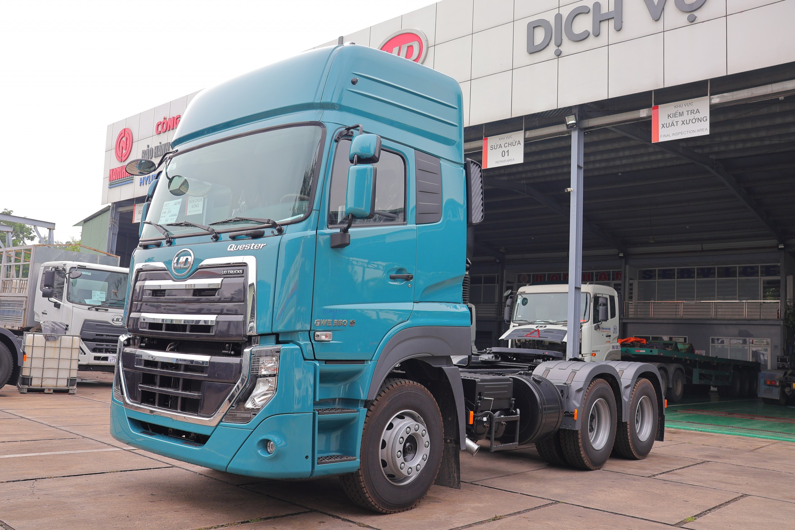 6x4 GWE 350 XXSL Green - http://marketing.namhangroup.com/file/udtrucks/GWE-350-XXSL/Green/photo/img_5305.jpg