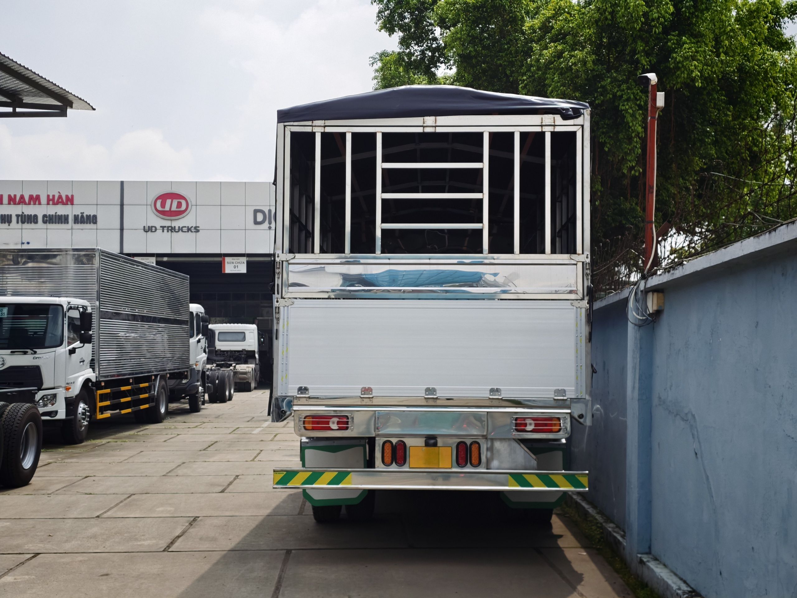 4x2 LKE 210 TMB OTTN - http://marketing.namhangroup.com/file/udtrucks/LKE-210/tmb_bn_ottn/photo/img_20261022_105033.jpg