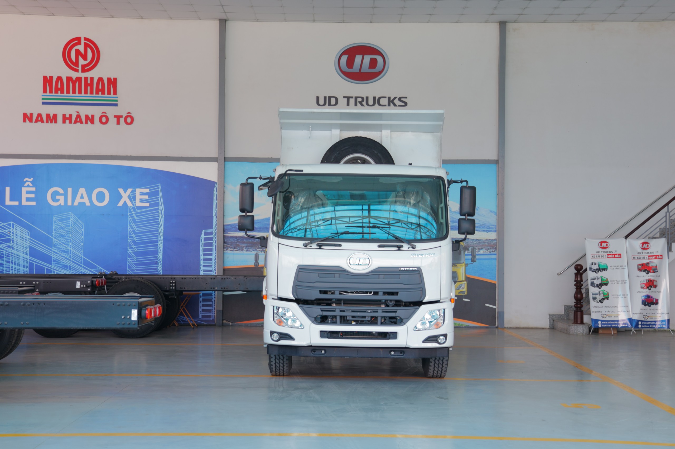 Xe Ben 4x2 PKE 250 - http://marketing.namhangroup.com/file/udtrucks/PKE-250/Xe-Ben/photo_v2/img_3473.jpg