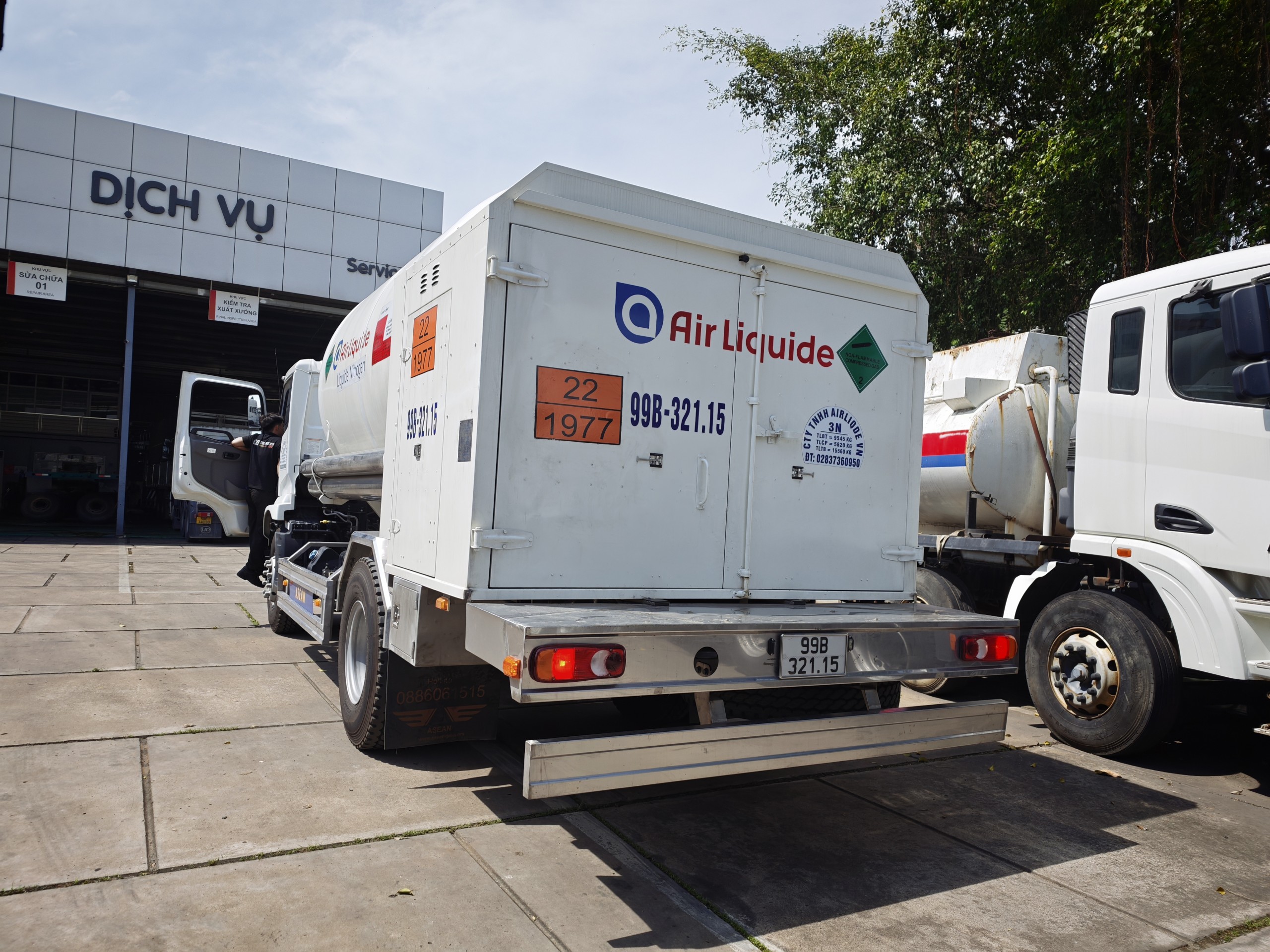 4x2 PKE 250 Liquide Nitrogen - http://marketing.namhangroup.com/file/udtrucks/PKE-250/nitro-asean/photo/img_20260618_094956.jpg